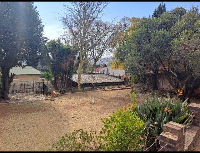 3 BEDROOM HOUSE FOR SALE IN KENSINGTON